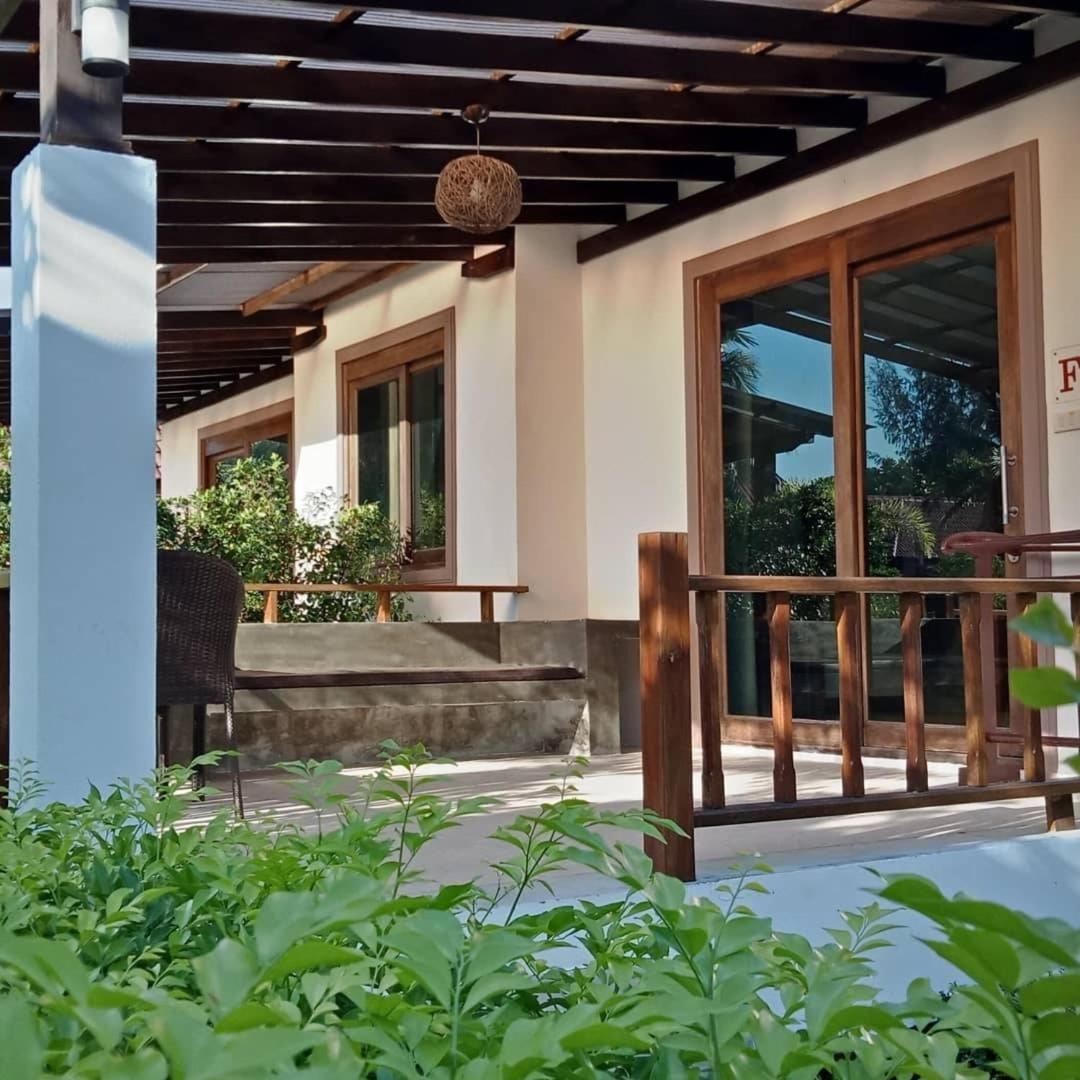 D.R. Lanta Bay Resort Ko Lanta Exterior foto